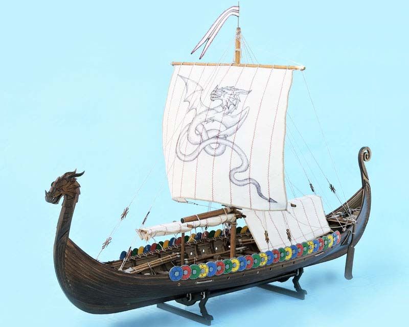 Vikingeskip Dreki. Byggesett i skala 1:40: 600 mm.